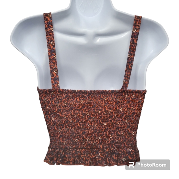 BOG Collective Crop Top NWT Floral Pattern Size Small - Picture 3 of 5